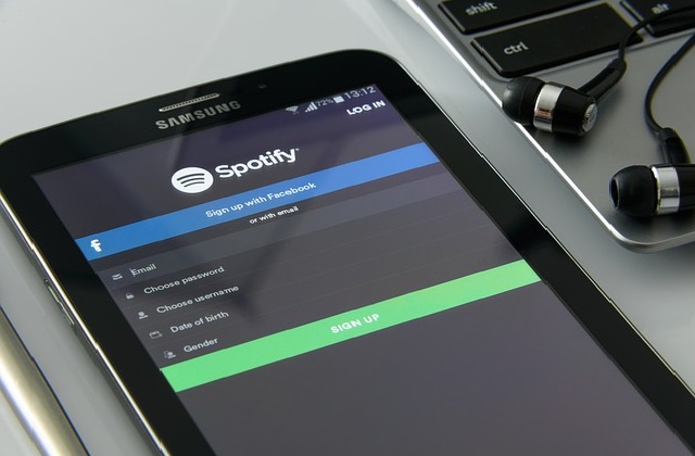 How to download music from Spotify free offline without premium